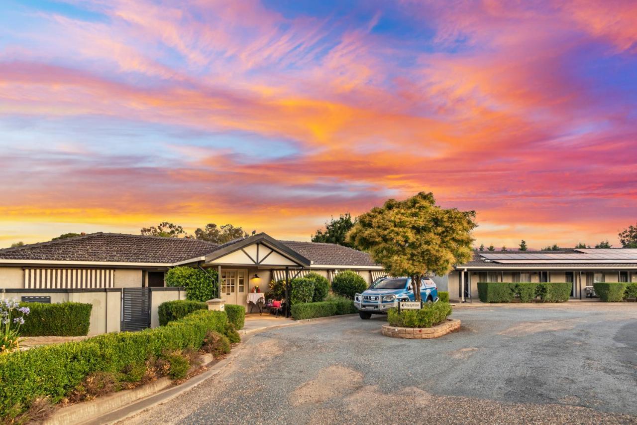Burringa Garden Motel Wagga Wagga Bagian luar foto