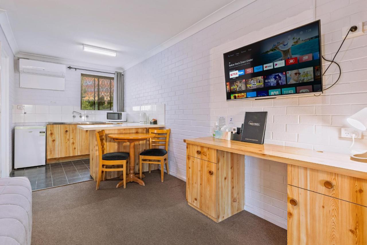 Burringa Garden Motel Wagga Wagga Bagian luar foto