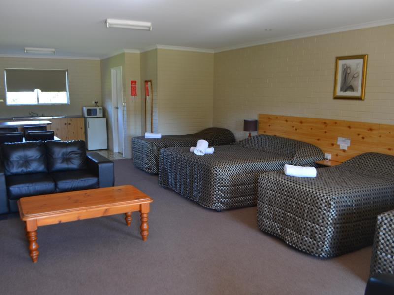 Burringa Garden Motel Wagga Wagga Bagian luar foto